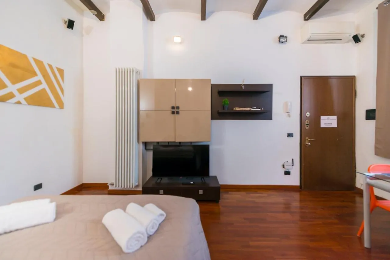 Loft Centrale - Porta Venezia - M3 Repubblica Milán